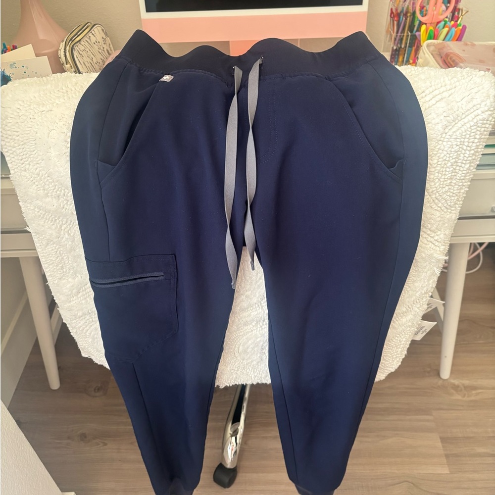 Figs Zamora Scrubs